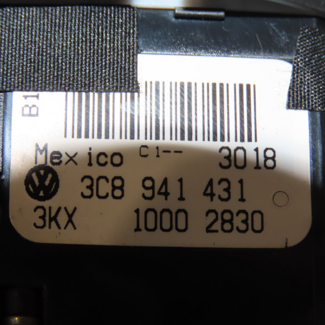 Interrupteur commande de phares occasion VOLKSWAGEN GOLF VI Phase 1 10-2008->04-2013 2.0 TDI 110ch 1K0953513H9B9 4