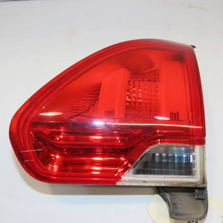 Feu arrière intérieur droit occasion PEUGEOT 2008 Phase 1 01-2013->... 1.2i PURETECH 110ch 9678074580