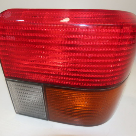 Feu arrière droit occasion VOLKSWAGEN TRANSPORTER IV Phase 2 03-1996->06-2003 2.5 TDI 102ch