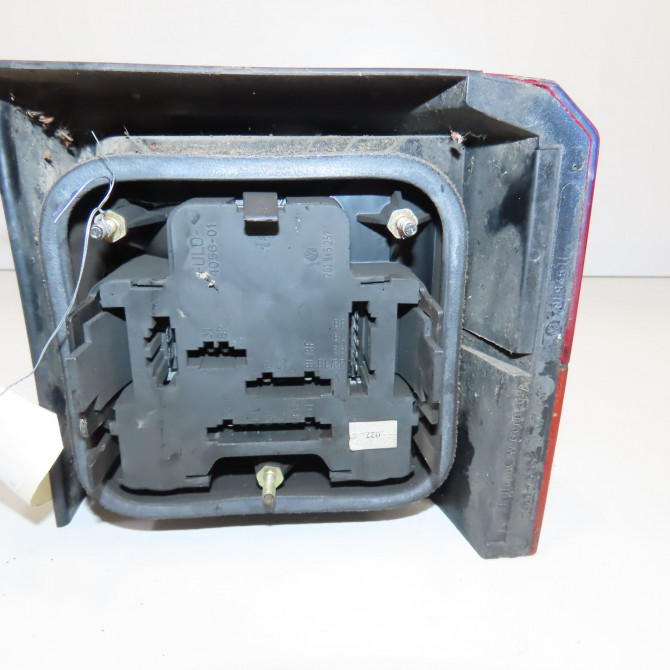 Feu arrière gauche occasion VOLKSWAGEN TRANSPORTER IV Phase 2 03-1996->06-2003 2.5 TDI 102ch 2