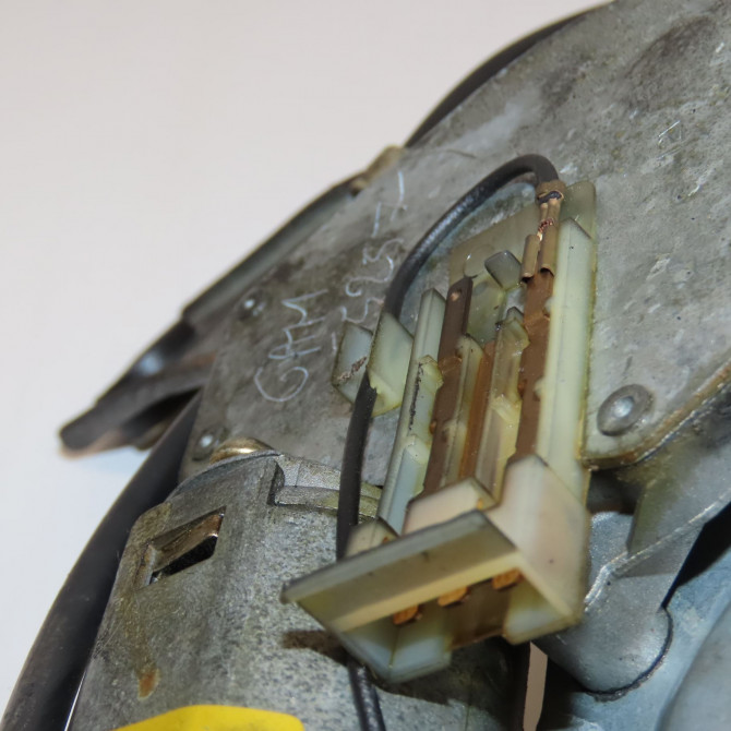 Moteur essuie-glace arrière occasion VOLKSWAGEN TRANSPORTER IV Phase 2 03-1996->06-2003 2.5 TDI 102ch 3