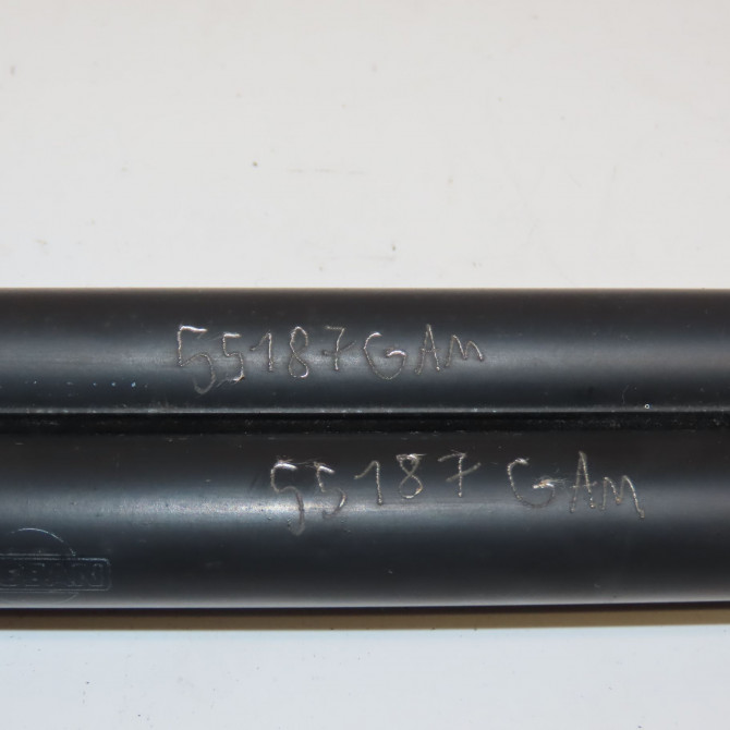 Verin droit hayon occasion NISSAN QASHQAI I Phase 2 03-2010->04-2014 1.6 DCI 130ch 90450EY11A 2