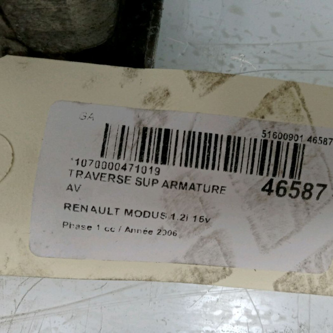 Traverse supérieure armature avant occasion RENAULT MODUS Phase 1 09-2004->12-2007 1.2i 16v 75ch 2