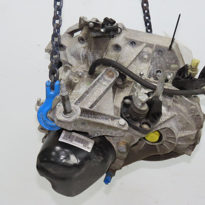 Boîte à vitesse mecanique occasion  8201180996 2