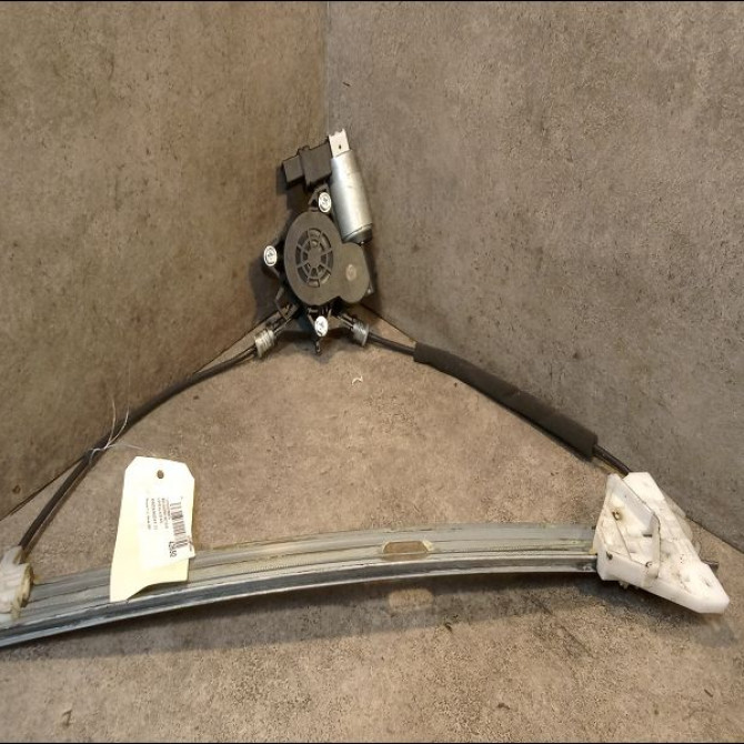 Mecanisme+moteur leve-glace avg occasion MAZDA MAZDA 5 I Phase 1 06-2005->10-2008 2.0 MZR-CD 110ch C23559590B 1