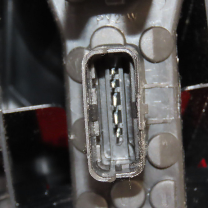 Feu arrière gauche occasion NISSAN MICRA III Phase 1 01-2003->07-2005 1.5 DCI 82ch 26559AX720 3