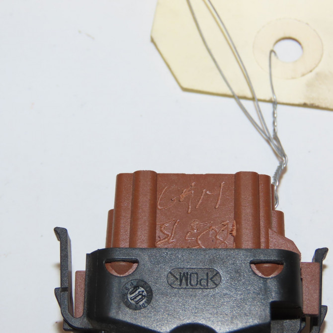 Commande lève-glace porte avant droite occasion RENAULT TRAFIC II Phase 2 08-2006->... 2.0 DCI 90ch 8200057321 3