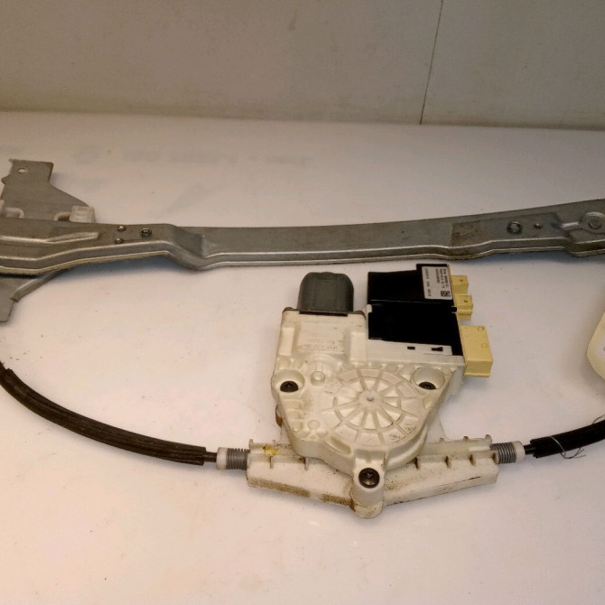 Mecanisme + moteur lève-glace avant droit occasion CITROEN C4 I Phase 1 11-2004->07-2008 1.6i 16v 9222V0 2