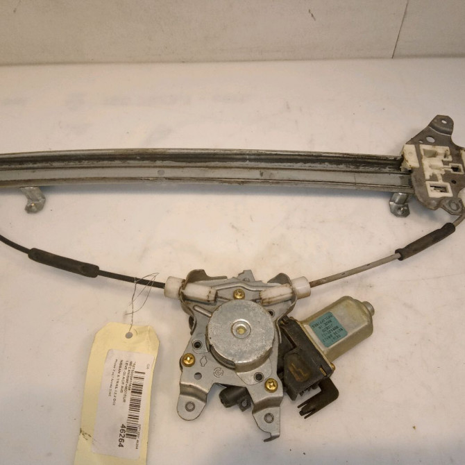Mecanisme + moteur lève-glace avant droit occasion NISSAN X-TRAIL I Phase 2 01-2004->11-2007 2.2 DCI 807208H30A 2