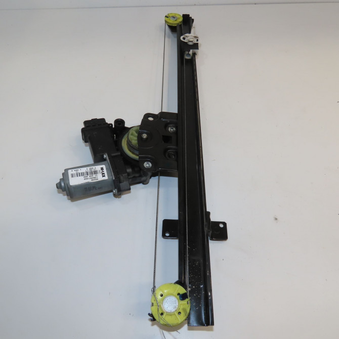 Mecanisme + moteur lève-glace avant droit occasion PEUGEOT BOXER III Phase 1 04-1995->04-1999 2.2 HDI 130ch 1685323380 2