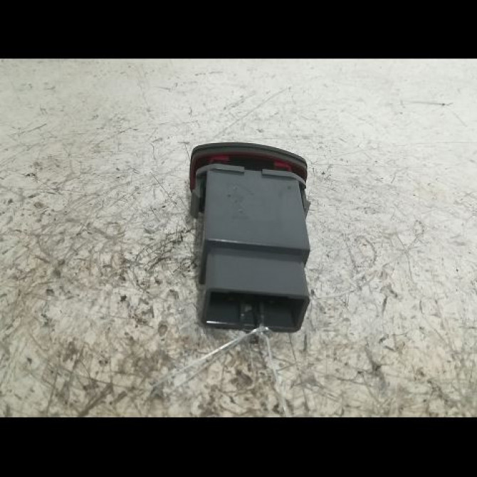Bouton de warning occasion CHEVROLET NUBIRA Phase 1 01-2005->09-2009 2.0 TDCI 121ch 96551005 2