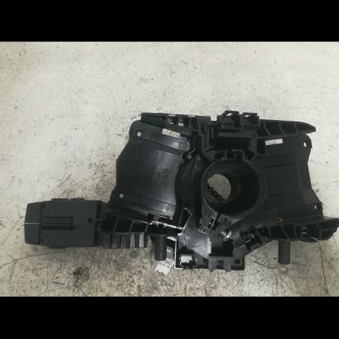 occasion RENAULT TWINGO III Phase 1 06-2014->... 8201168027 2