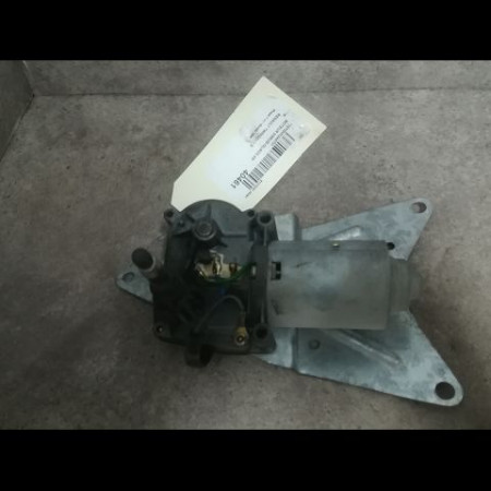 Moteur essuie-glace arrière occasion RENAULT TWINGO I Phase 1 04-1993->08-1998 1.2i 55ch 7700832590