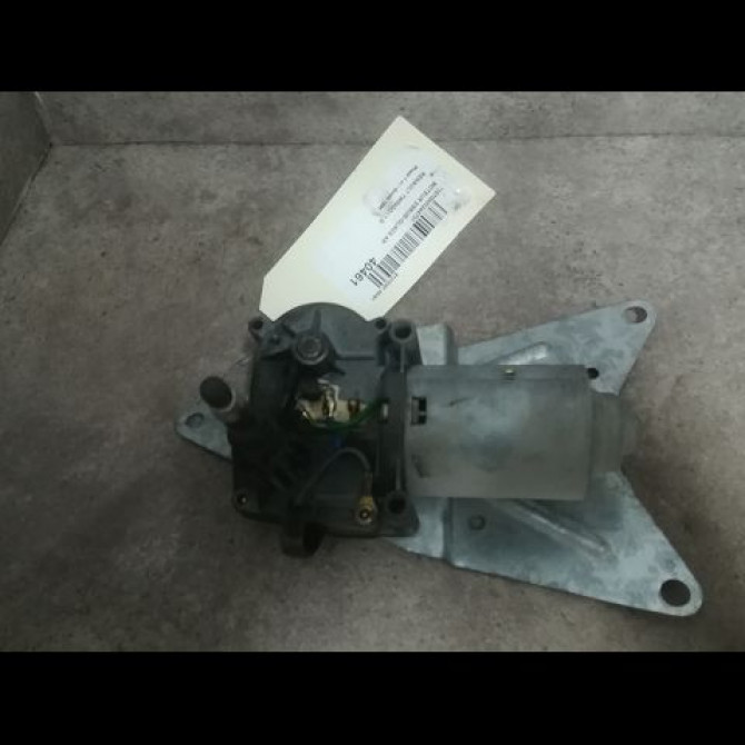 Moteur essuie-glace arrière occasion RENAULT TWINGO I Phase 1 04-1993->08-1998 1.2i 55ch 7700832590 1