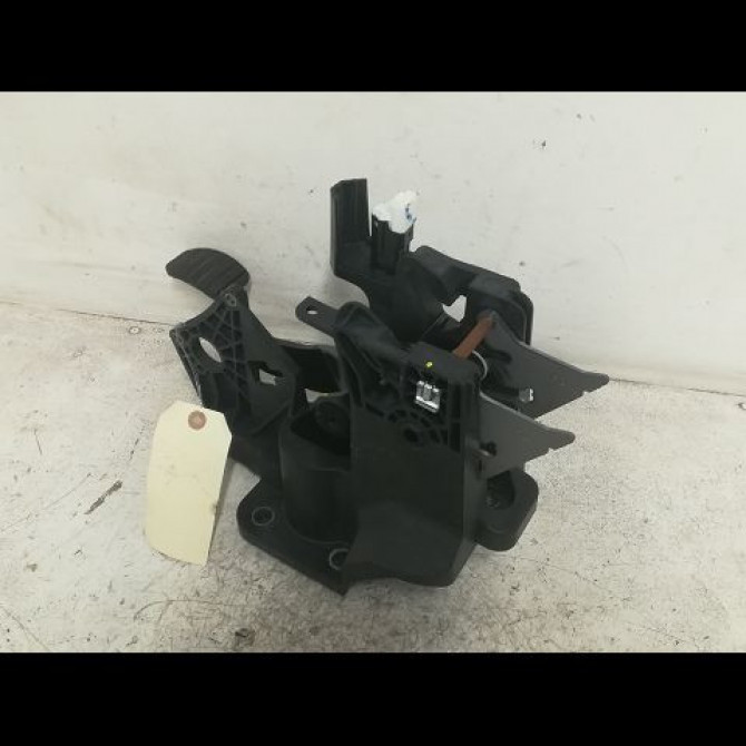 Pedale de frein occasion RENAULT TWINGO III Phase 1 06-2014->... 465014775R 2