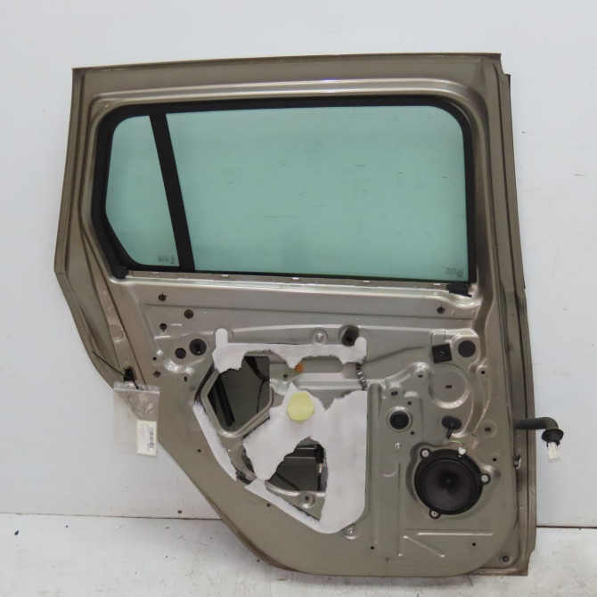 Porte arrière gauche occasion  821017241R 2