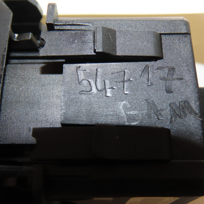 Interrupteur commande de frein a main occasion CITROEN C4 GRAND PICASSO I Phase 1 10-2006->09-2013 2.0 HDI 138 ch 4