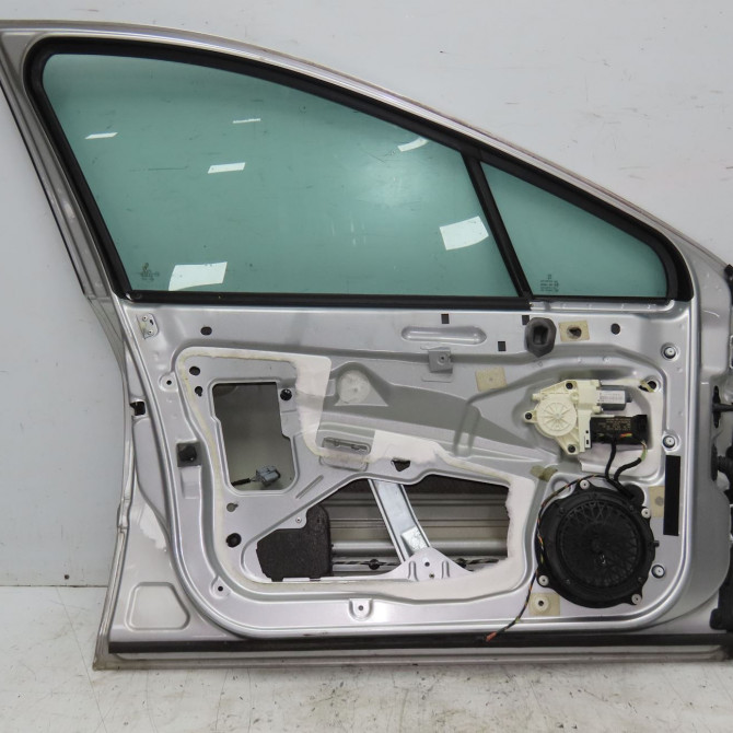 Porte avant gauche occasion PEUGEOT 407 Phase 1 04-2004->07-2008 1.6 HDI 16v 9002X3 2