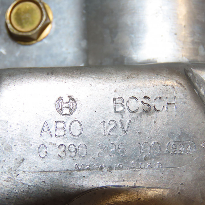 Moteur essuie-glace arrière occasion RENAULT TWINGO I Phase 3 08-2000->06-2007 1.2i 7700832590 4