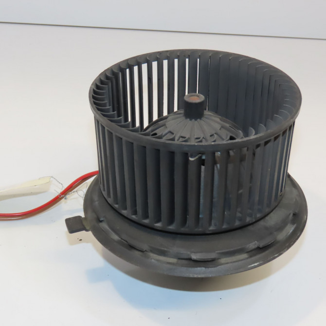 Ventilateur de chauffage occasion RENAULT TWINGO I Phase 3 08-2000->06-2007 1.2i 7701046084 1