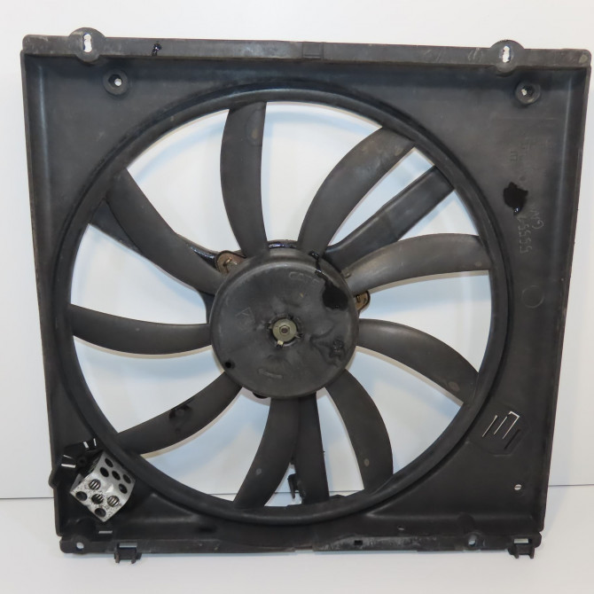 Ventilateur de refroidissement occasion RENAULT TWINGO I Phase 3 08-2000->06-2007 1.2i 7701206548 1