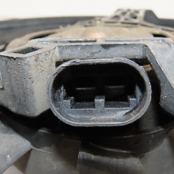 Ventilateur de refroidissement occasion RENAULT TWINGO I Phase 3 08-2000->06-2007 1.2i 7701206548 4