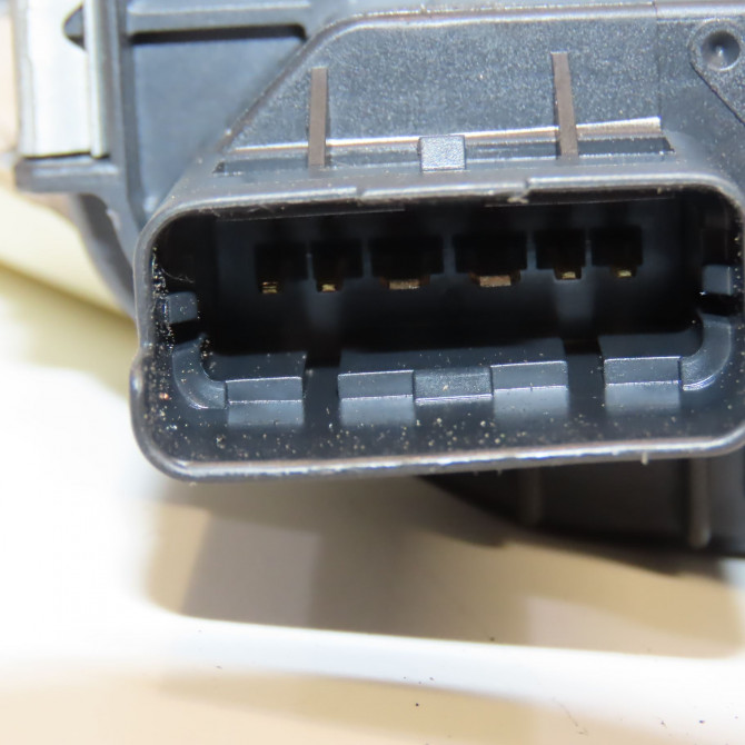 Boitier papillon occasion RENAULT TWINGO I Phase 3 08-2000->06-2007 1.2i 7701051585 7