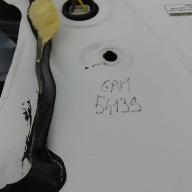 Porte arrière gauche occasion TOYOTA PRIUS II Phase 1 03-2004->11-2009 110 Hybride 6700447040 5