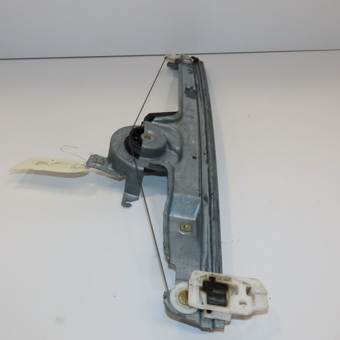 Mecanisme + moteur lève-glace avant droit occasion RENAULT SCENIC II Phase 2 09-2006->04-2009 1.9 DCI 125ch 8201010936 2