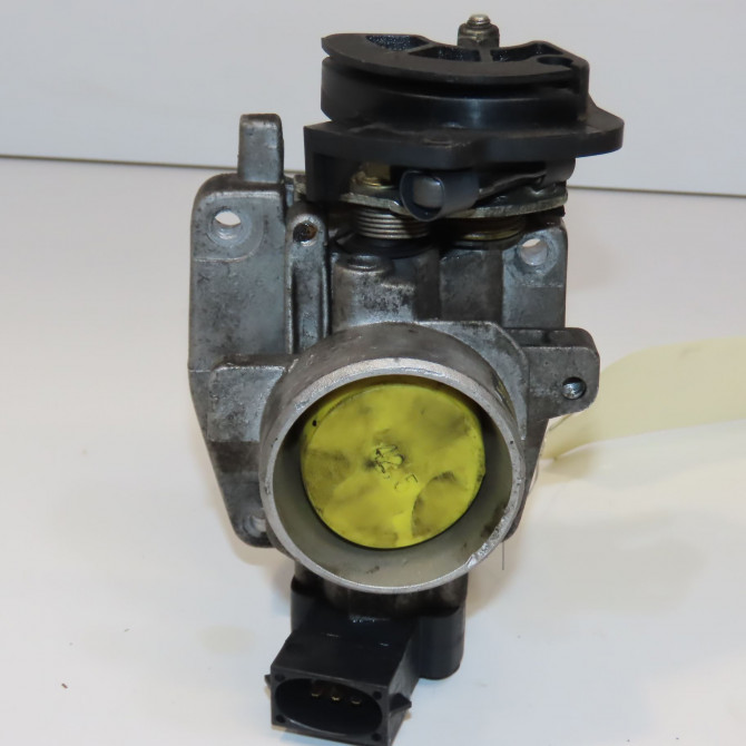 Boitier papillon occasion FORD FIESTA IV Phase 2 09-1999->09-2002 1.3i 1126971 2