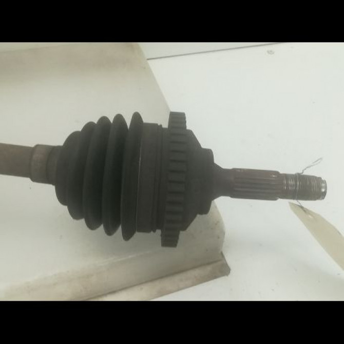 Transmission avant gauche occasion PEUGEOT 206 + Phase 1 03-2009->05-2013 1.4i 75ch 3272XJ 2