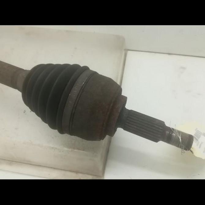 Transmission avant gauche occasion RENAULT SCENIC II Phase 1 03-2004->09-2006 1.9 DCI 120ch 8200198016 2