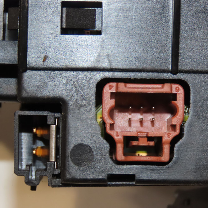 Bloc commodos occasion CITROEN C2 Phase 1 09-2003->10-2008 1.4i 6239ZX 3