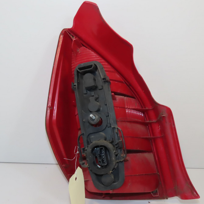 Feu arrière droit occasion CITROEN C2 Phase 1 09-2003->10-2008 1.4i 6351Y0 2