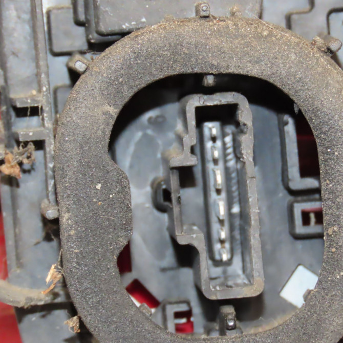 Feu arrière droit occasion CITROEN C2 Phase 1 09-2003->10-2008 1.4i 6351Y0 3