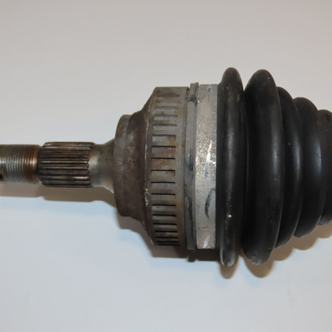 Transmission avant gauche occasion CITROEN XSARA PICASSO Phase 2 02-2004->12-2010 2.0i 136ch 3272FJ 2