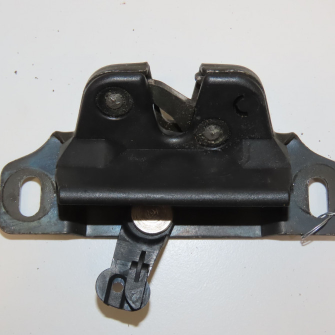 Serrure hayon occasion PEUGEOT 106 Phase 1 09-1991->04-1996 1.1i 871945 2