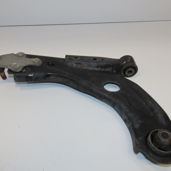 Triangle inf avd occasion PEUGEOT 3008 II Phase 1 04-1995->04-1999 1.5 BlueHDI 130ch 9846329080 1