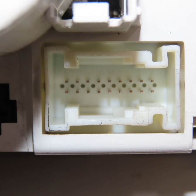 Commande de chauffage occasion MERCEDES CLASSE A II Phase 1 12-2004->04-2008 A 180 CDI 1699000900 5