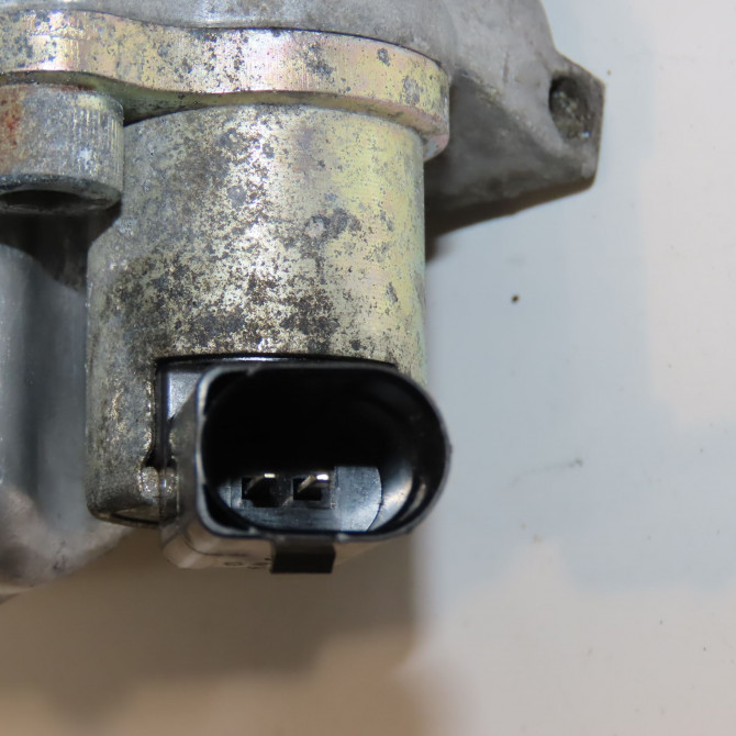 Compresseur air conditionne occasion VOLKSWAGEN PASSAT V Phase 1 03-2005->10-2010 1.9 TDI 105ch 1K0820808F 4