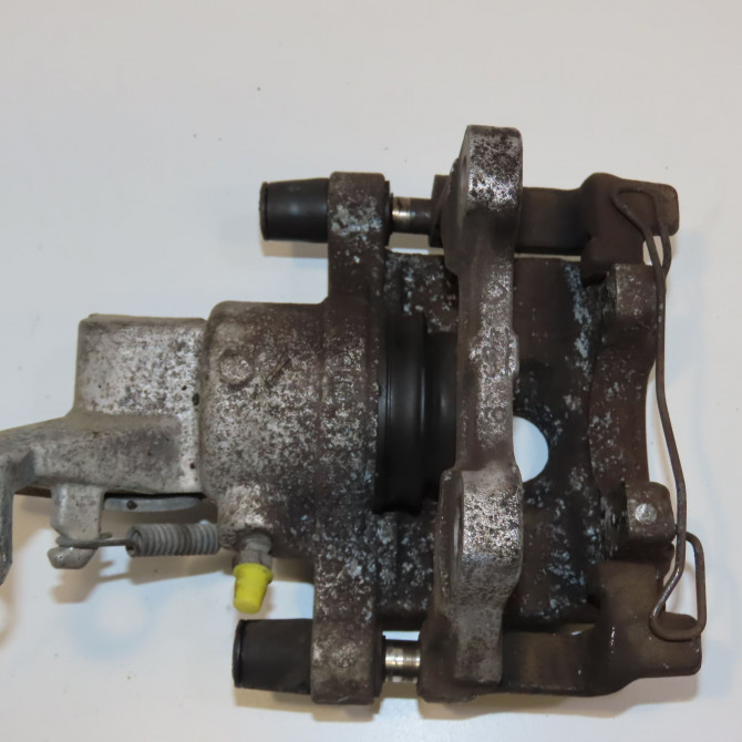 Etrier de frein arrière gauche occasion JAGUAR XJ III C2C41568 5