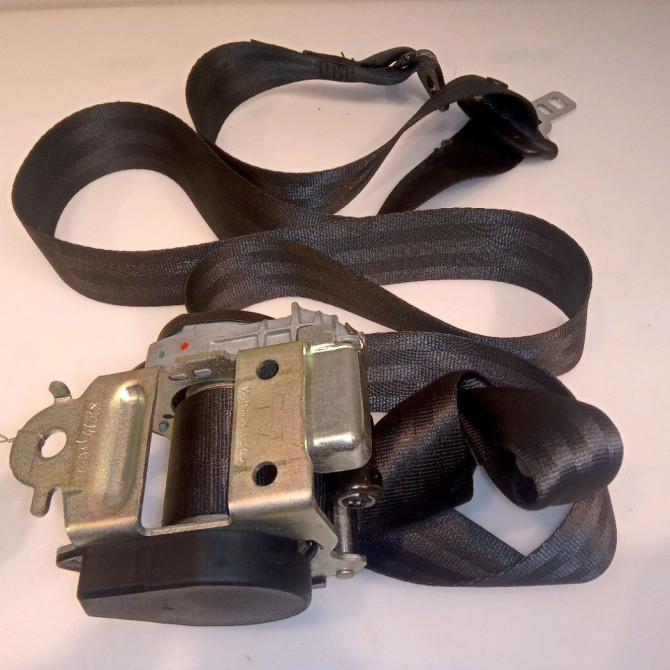 Ceinture arrière droite occasion RENAULT LAGUNA III Phase 1 10-2007->10-2010 2.0 DCI 130ch 888400010R 2