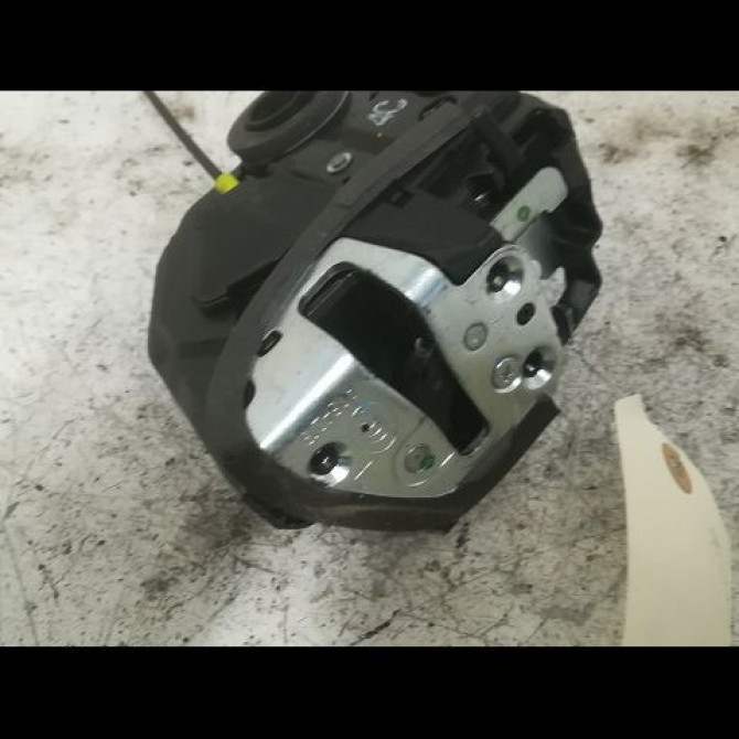 Serrure porte arg occasion TOYOTA AURIS II Phase 2 06-2015->... 1.8i 136ch 6906005051 2