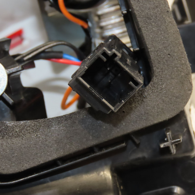 Feu arrière droit occasion PEUGEOT 3008 II Phase 1 04-1995->04-1999 1.2i 130ch 9810477080 3