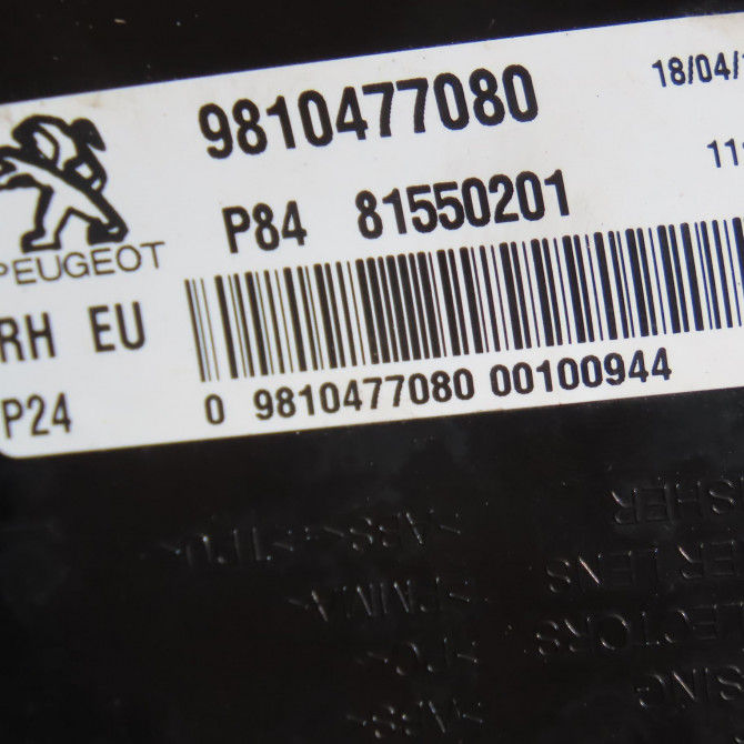 Feu arrière droit occasion PEUGEOT 3008 II Phase 1 04-1995->04-1999 1.2i 130ch 9810477080 4
