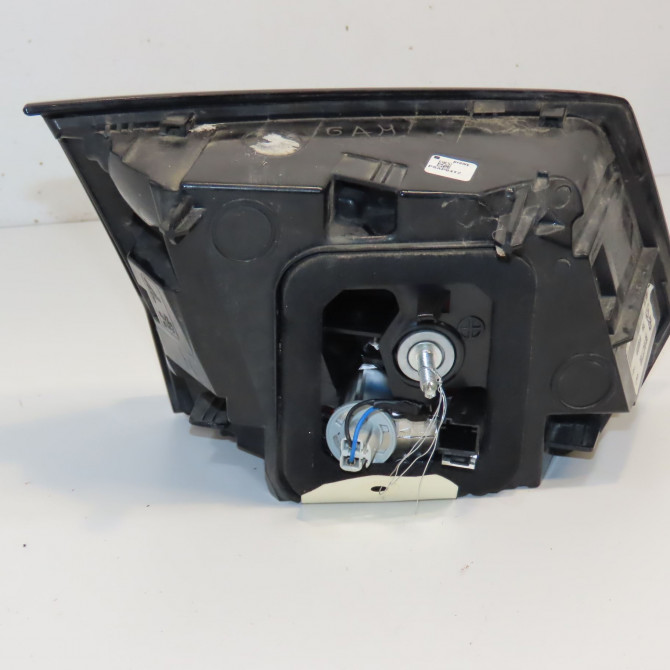 Feu arrière intérieur droit occasion PEUGEOT 3008 II Phase 1 04-1995->04-1999 1.2i 130ch 9810477780 2