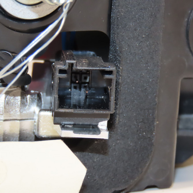 Feu arrière intérieur droit occasion PEUGEOT 3008 II Phase 1 04-1995->04-1999 1.2i 130ch 9810477780 3