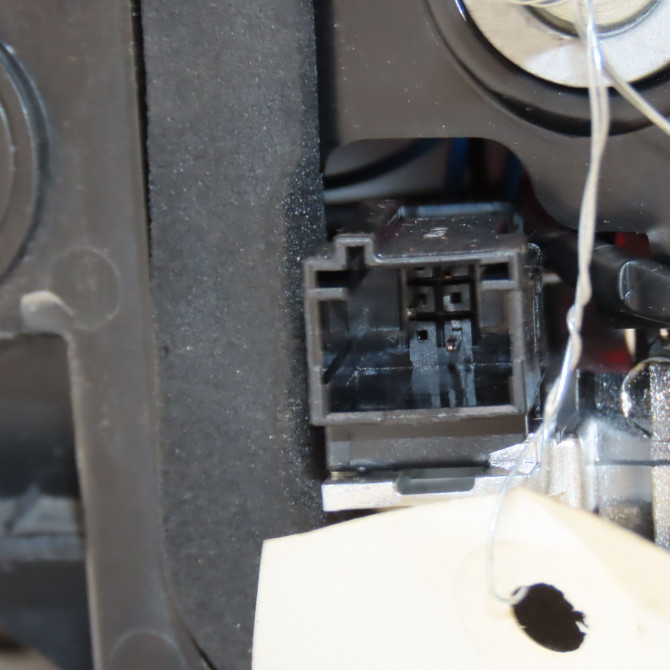 Feu arrière interieur gauche occasion PEUGEOT 3008 II Phase 1 04-1995->04-1999 1.2i 130ch 9810477880 3