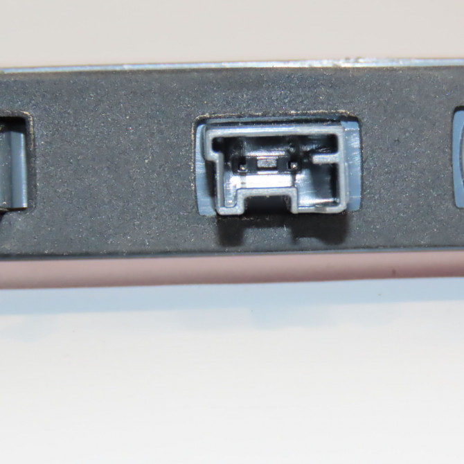 Feux stop supplementaire occasion PEUGEOT 3008 II Phase 1 04-1995->04-1999 1.2i 130ch 9811951080 3