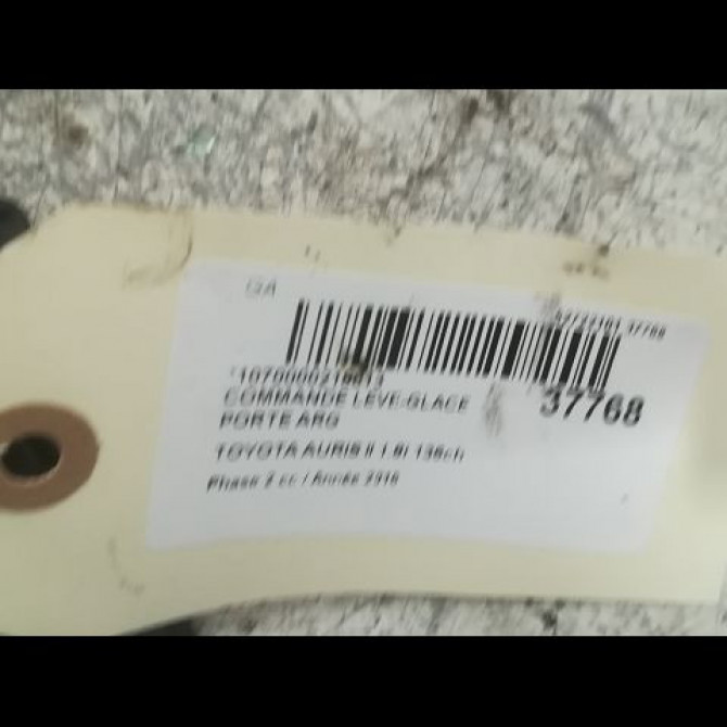 Commande leve-glace porte arrière gauche occasion TOYOTA AURIS II Phase 2 06-2015->... 1.8i 136ch 8481002140 3